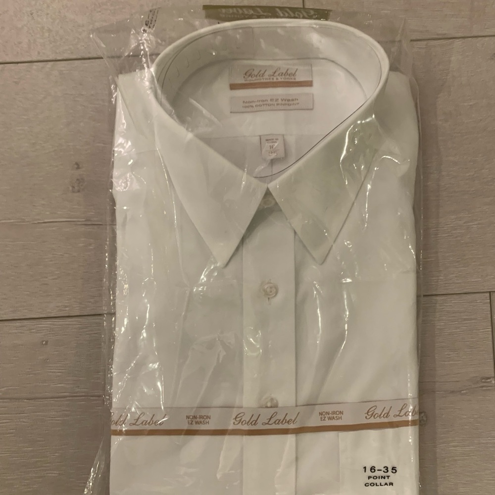Dillard’s Men’s Gold Label point collar white shirt [NWT]